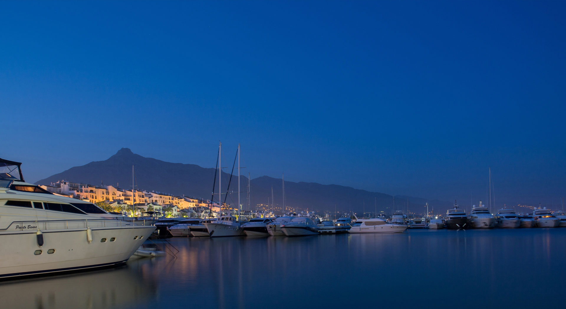 Excellent VSAT mobile satellite communication equipment